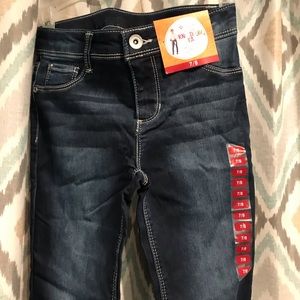 Brand New Members Mark Girls Blue Jeans Zipper Closure Pockets Belt Loops 7 8